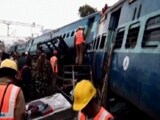 Video : आंध्र प्रदेश में हीराखंड एक्‍सप्रेस पटरी से उतरी, 32 लोगों की मौत