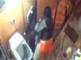 Video : ससुरालवालों से झगड़े के बीच महिला ने बच्चे को सीढ़ी से फेंका