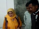 Videos : गुजरात में जालसाजी के आरोप में एक साध्वी हुई गिरफ्तार