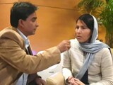 Videos : बीएसएफ महानिदेशक से मिलीं तेजबहादुर की पत्नी, कहा- पति का VRS मंजूर करें