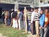 Videos : UP Elections 2017: दूसरे चरण में पीलीभीत में लोगों ने किया मतदान