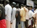 Videos : केरल: हाइवे किनारे शराब की दुकानों पर प्रतिबंध के बाद सरकारी ठेकों पर भारी भीड़