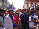 Videos : MCD चुनाव प्रचार में उतरे सितारे, बसपा उम्मीदवार के लिए चंद्रचूड़ सिंह ने मांगे वोट