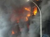 GOOD EVENING इंडिया : नोएडा की फैक्टरी में भीषण आग, 6 शव बरामद