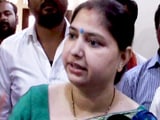 Videos : यूपी में महिला बीजेपी सांसद की SP को धमकी, 'खाल खिंचवा लेंगे...'