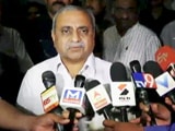 Video : गुजरात के डिप्टी सीएम के बेटे को उड़ान भरने से रोका गया