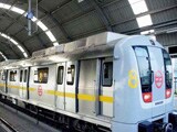 Videos : दिल्ली मेट्रो में सफर करना हुआ महंगा, बढ़ा किराया