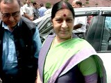Videos : जाधव की मां को वीसा के मामले में पाक विदेशमंत्री पर जमकर बरसीं सुषमा स्वराज