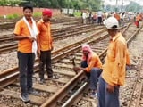 Videos : नई दिल्ली रेलवे स्टेशन पर जम्मू राजधानी का कोच पटरी से उतरा