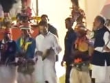 दाहोद में कीर्तन में ताली बजाते दिखे राहुल गांधी