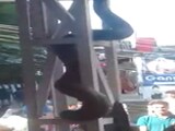 Video : कटरा स्टेशन पर खंभे पर लिपटा दिखा 15 फुट लंबा अजगर