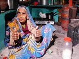 Video : मध्य प्रदेश में बिना आधार बुजुर्गों को राशन मिलने में हो रही दिक्कत
