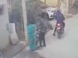 Videos : लूट की घटना को अंजाम देने के लिए फ्लाइट से बेंगलुरू जाते थे बावारिया गैंग के लोग