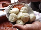 Dolma Aunty's Momos In Delhi's Lajpat Nagar