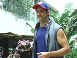 Video : Watch! Hrithik Roshan With His Fans On His 44th Birthday