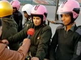 Videos : गणतंत्र दिवस परेड में BSF की महिला बाइकर्स टीम दिखाएंगी हैरतअंगेज स्टंट