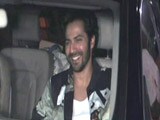 Video : Shahid, Varun, Kriti, Rekha & Others At <i>Padmaavat</i> Screening