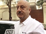 Video : Bollywood Stars Offer Condolences To Sridevi's Family At Anil Kapoor's Residence