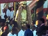 Video : Politician Rajinikanth Inaugurates MGR Statue