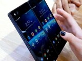 Video : A Phone With Two Displays