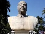 Video : BJP Icon Syama Prasad Mookerjee's Bust Damaged In Kolkata, 7 Arrested